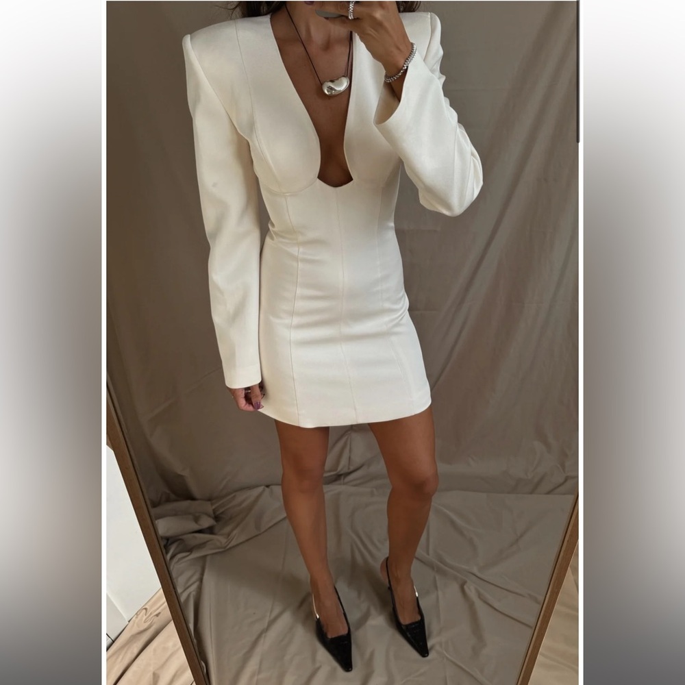 AMANDA DRESS - Picture 2 of 7